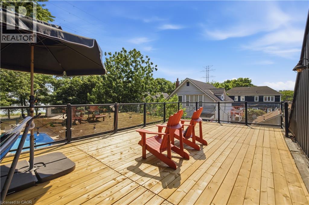 573 BEACH Boulevard