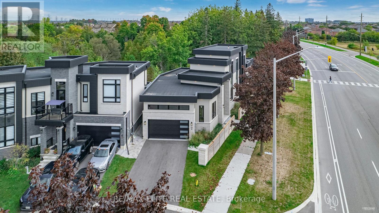 2 TIDMARSH LANE