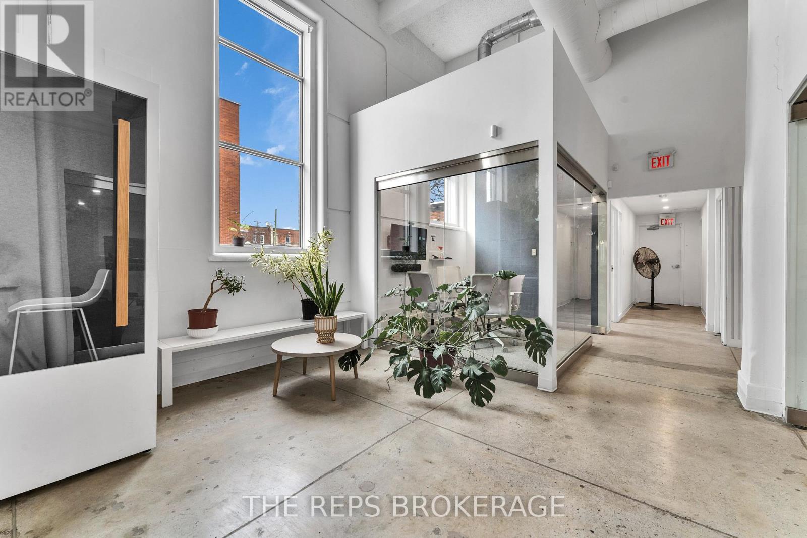 43-45 ECCLES STREET W