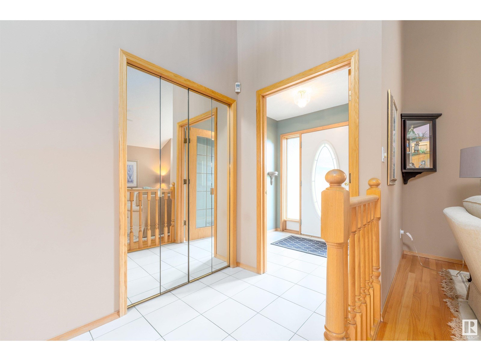 8 KINGSBRIDGE CL