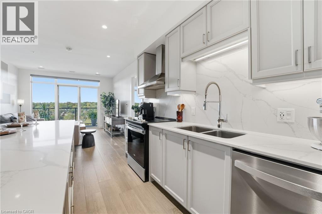 15 GLEBE Street Unit# 1410