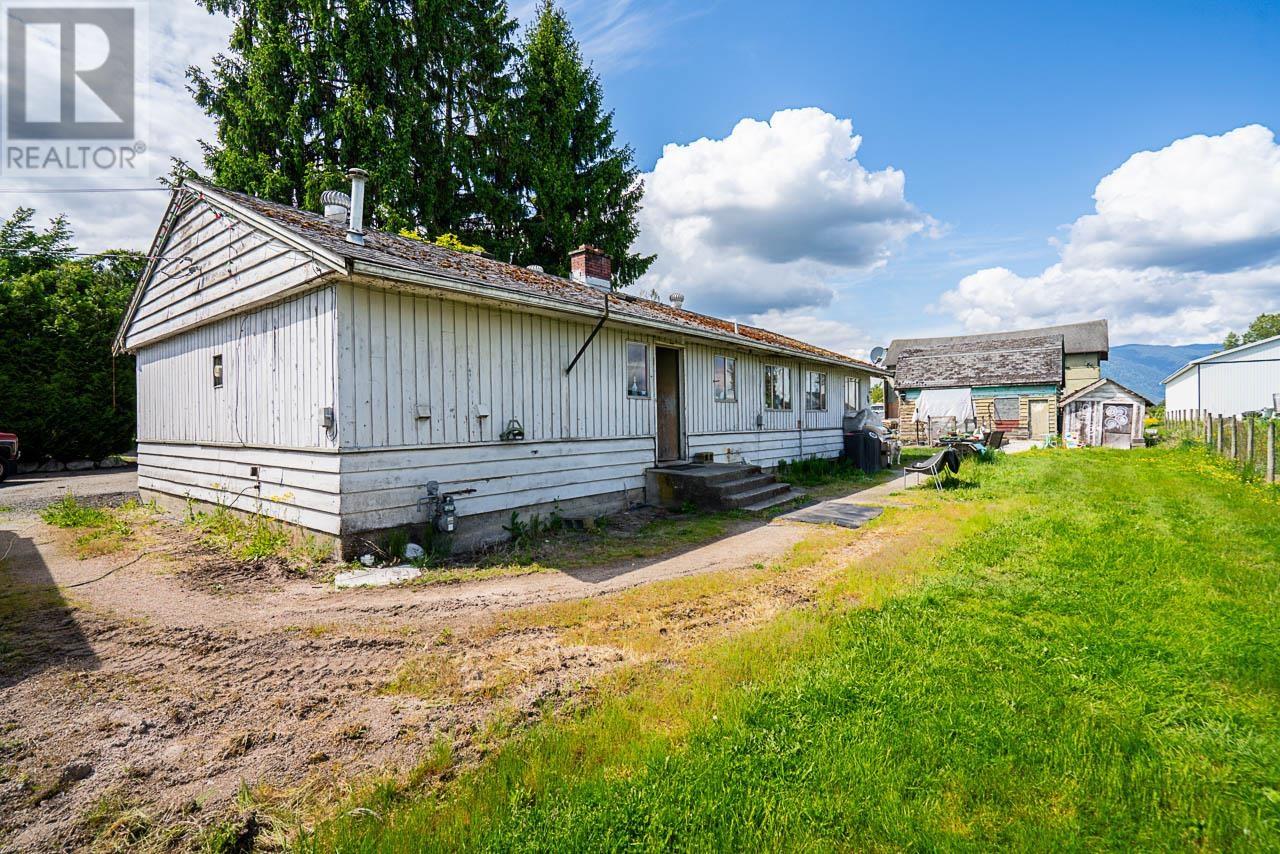 18365 LOUGHEED HIGHWAY