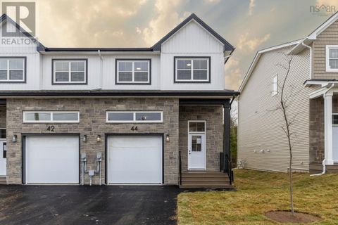 SMD-5B 44 Simona Drive Dartmouth NS B2X0C9