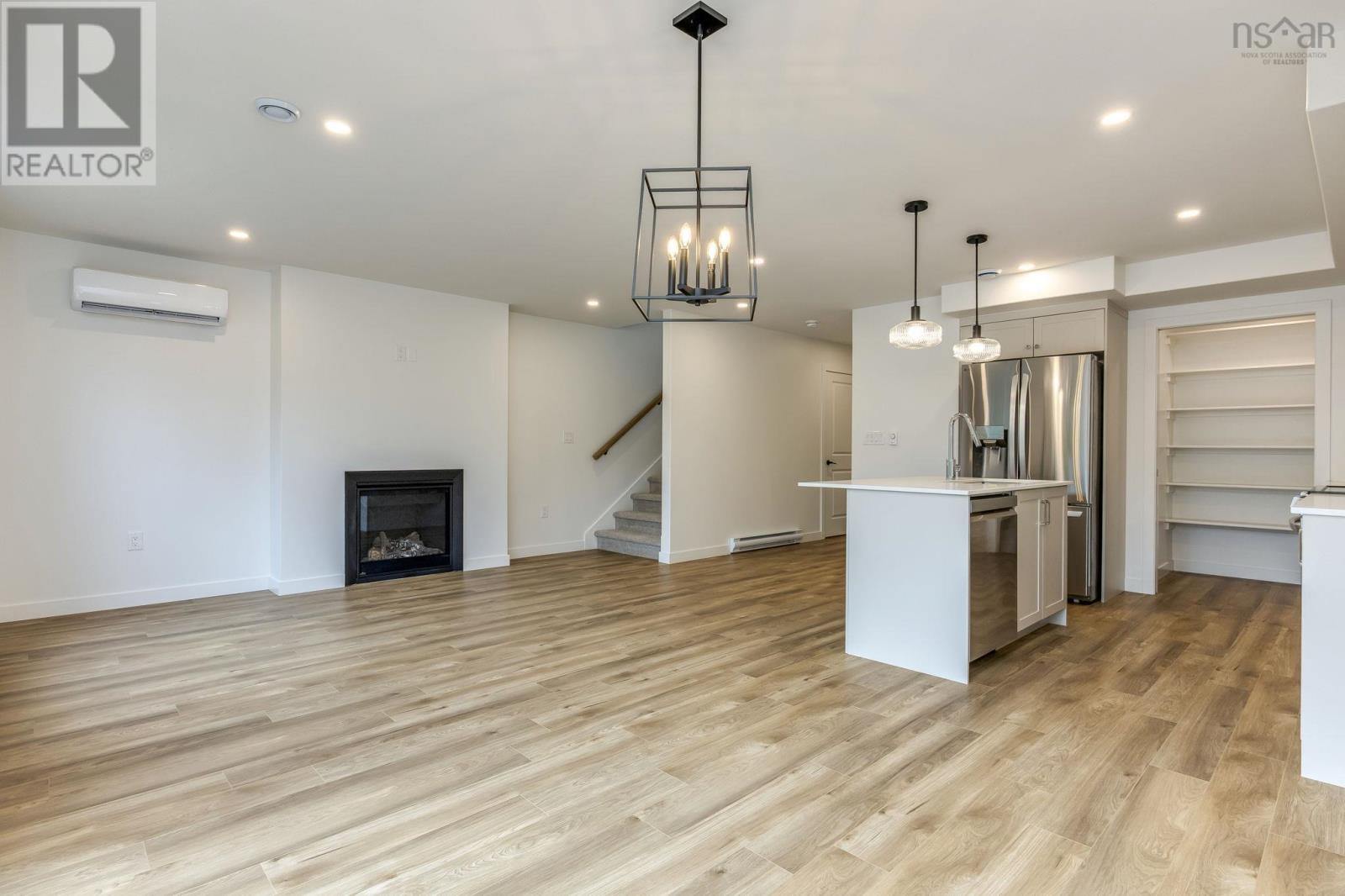 SMD-5B 44 Simona Drive