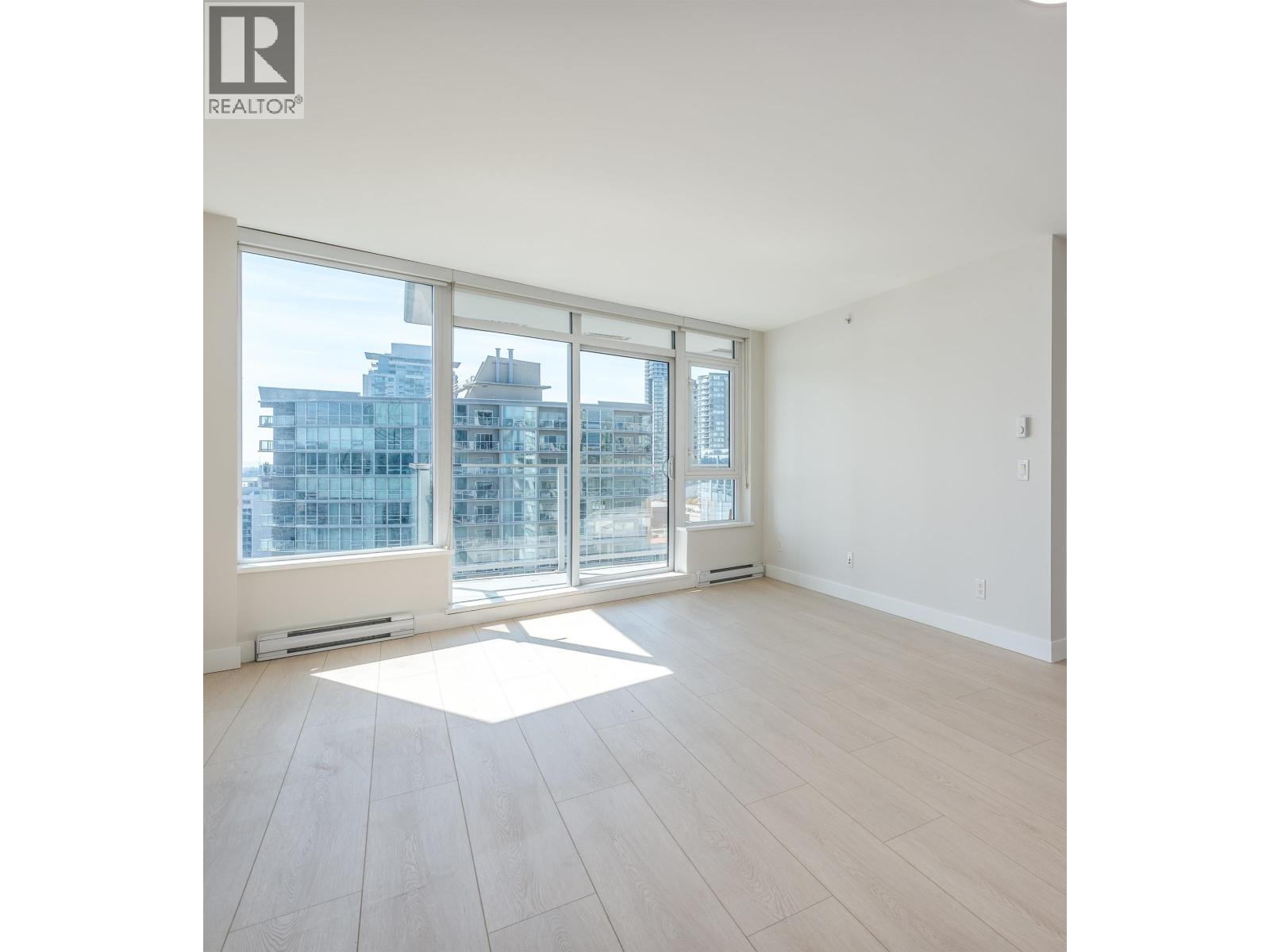 1612 668 COLUMBIA STREET