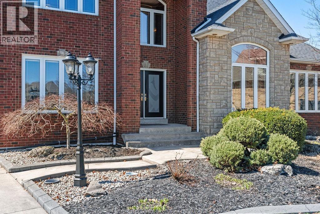 696 GEORGE KENNEDY WAY
