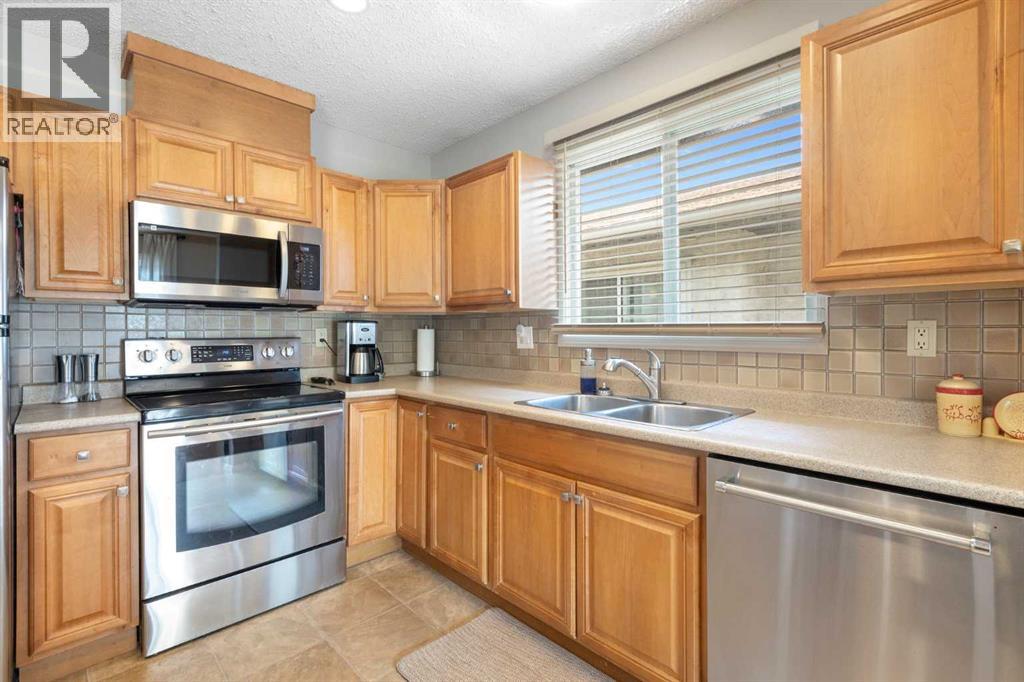 224 Sandstone Place NW