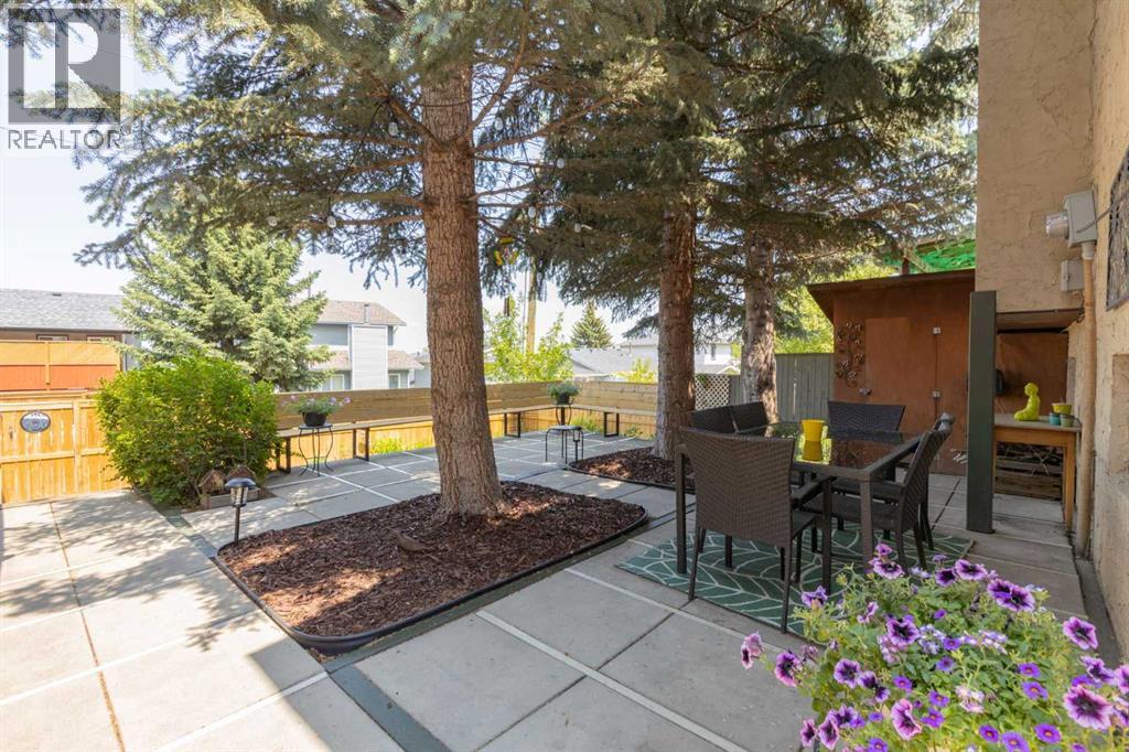 224 Sandstone Place NW