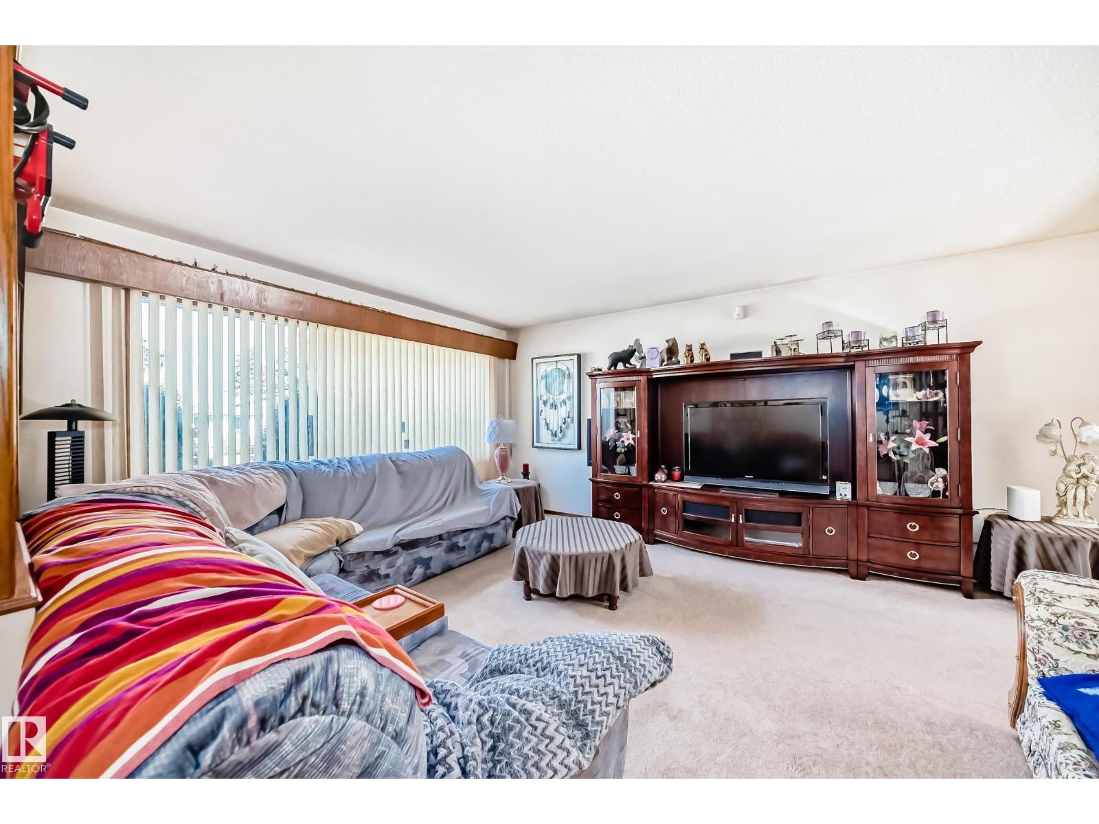 7007 140 AV NW