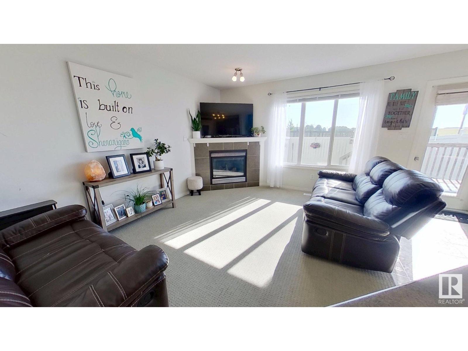 102 GRAYWOOD ME