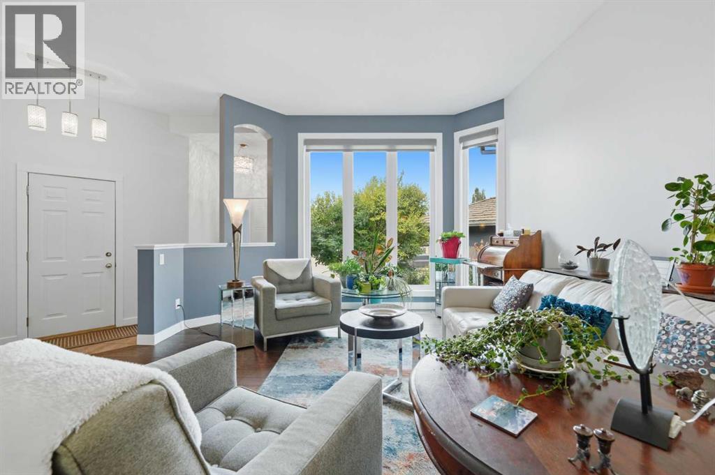 427 Douglas Ridge Mews SE