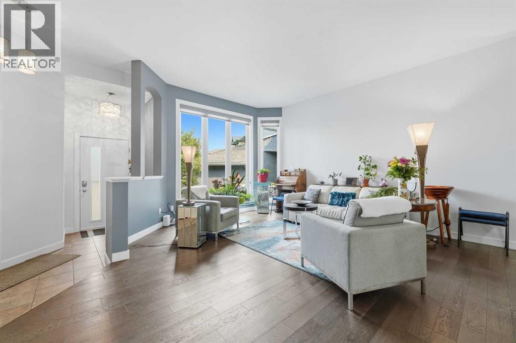 427 Douglas Ridge Mews SE