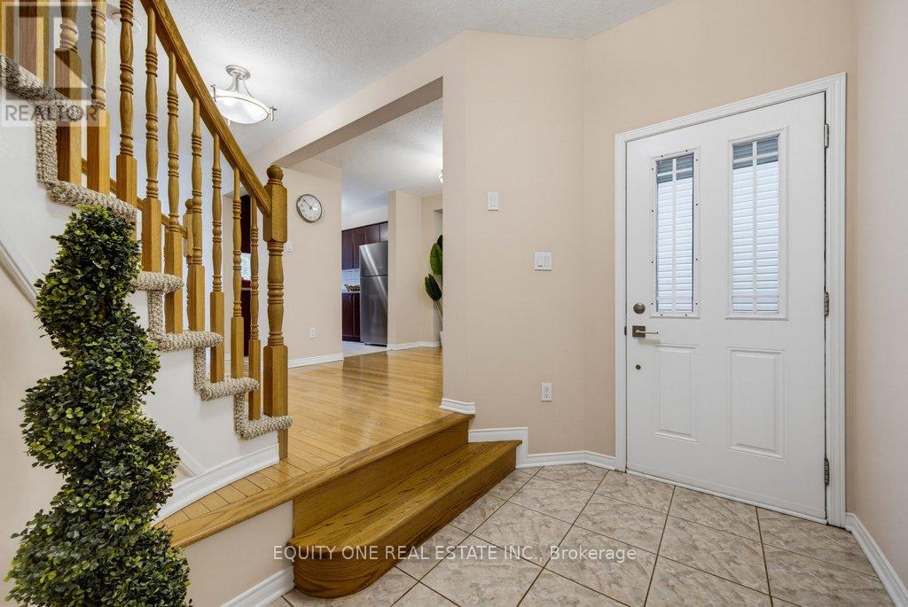325 APPLECROSS CRESCENT