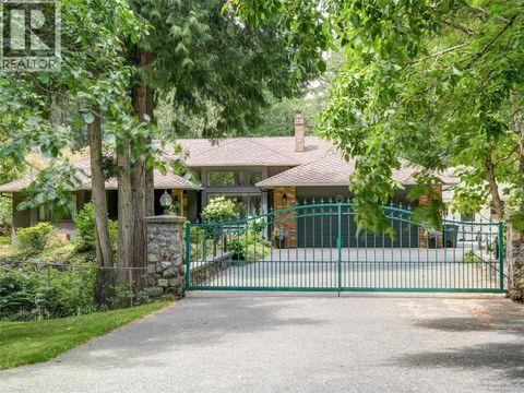 4860 Excelsior Rd Saanich BC V9E2E5