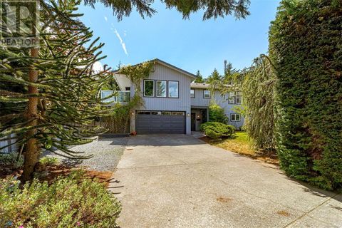 711 Bexhill Rd Colwood BC V9C2N8