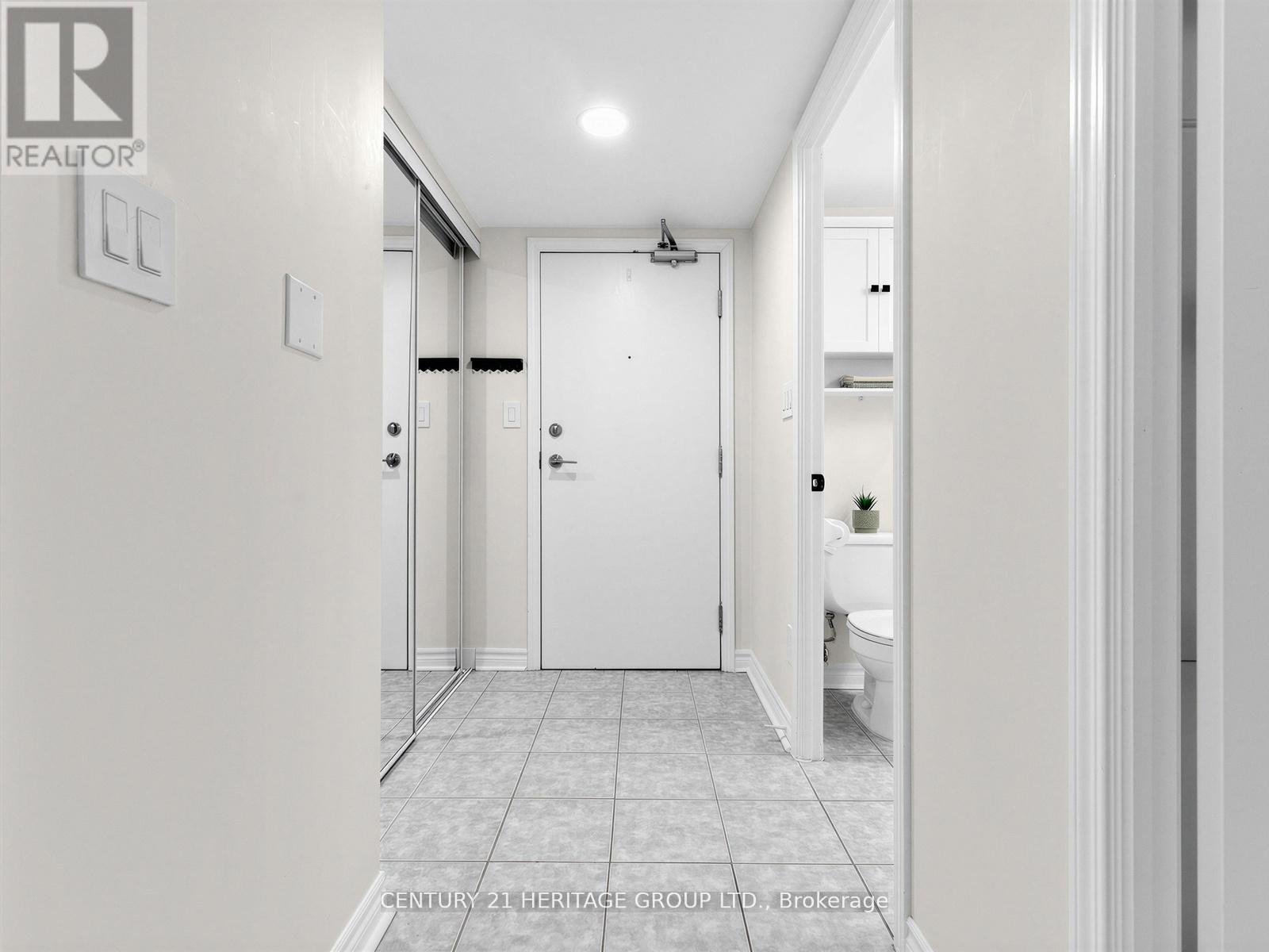 703 - 8 REAN DRIVE