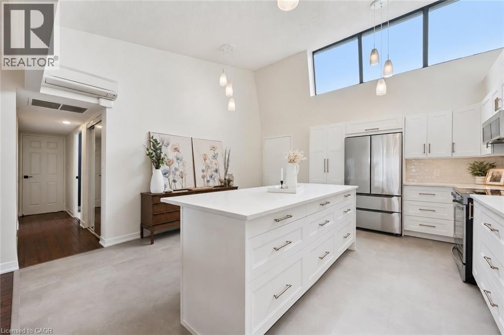 260 SHELDON Avenue N Unit# PH2