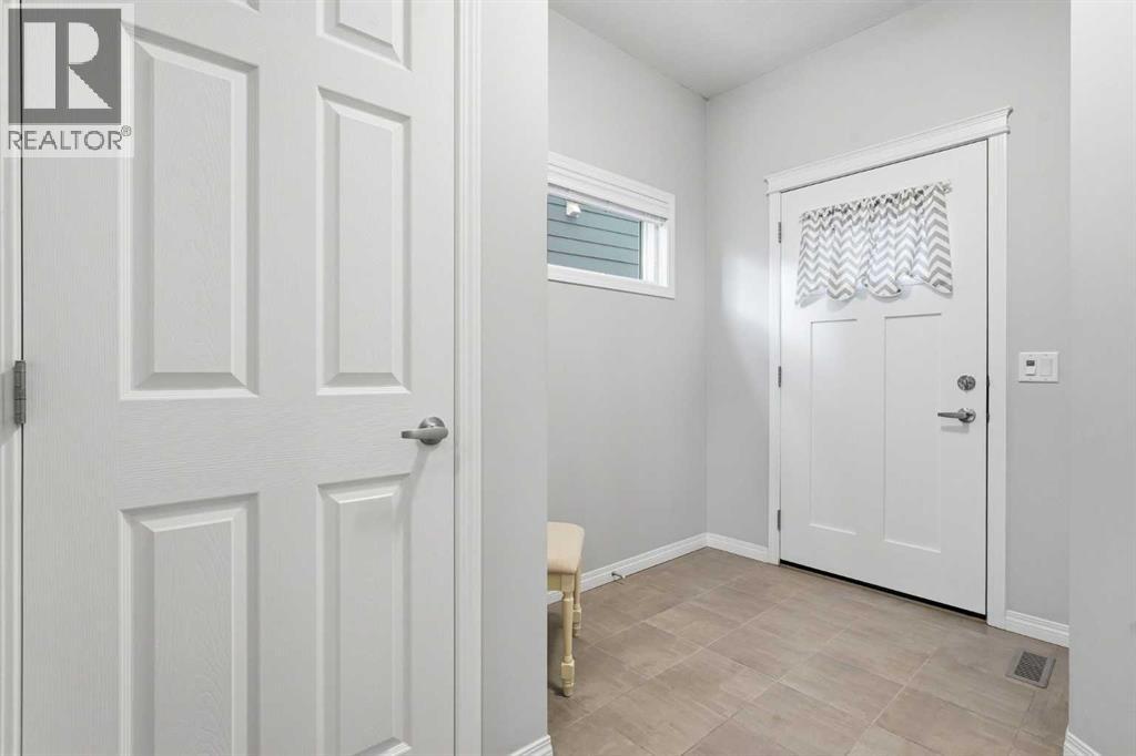 66 Masters Place SE