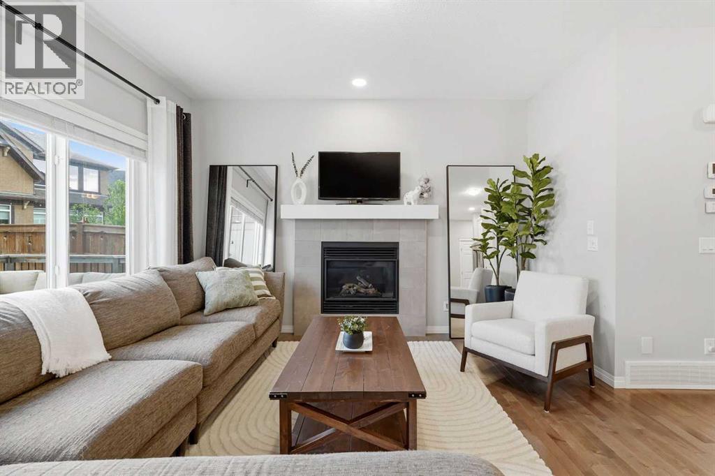 66 Masters Place SE