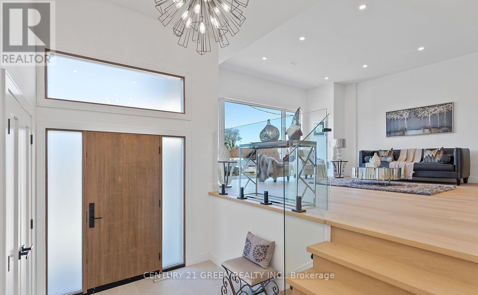 67 BEXHILL AVENUE