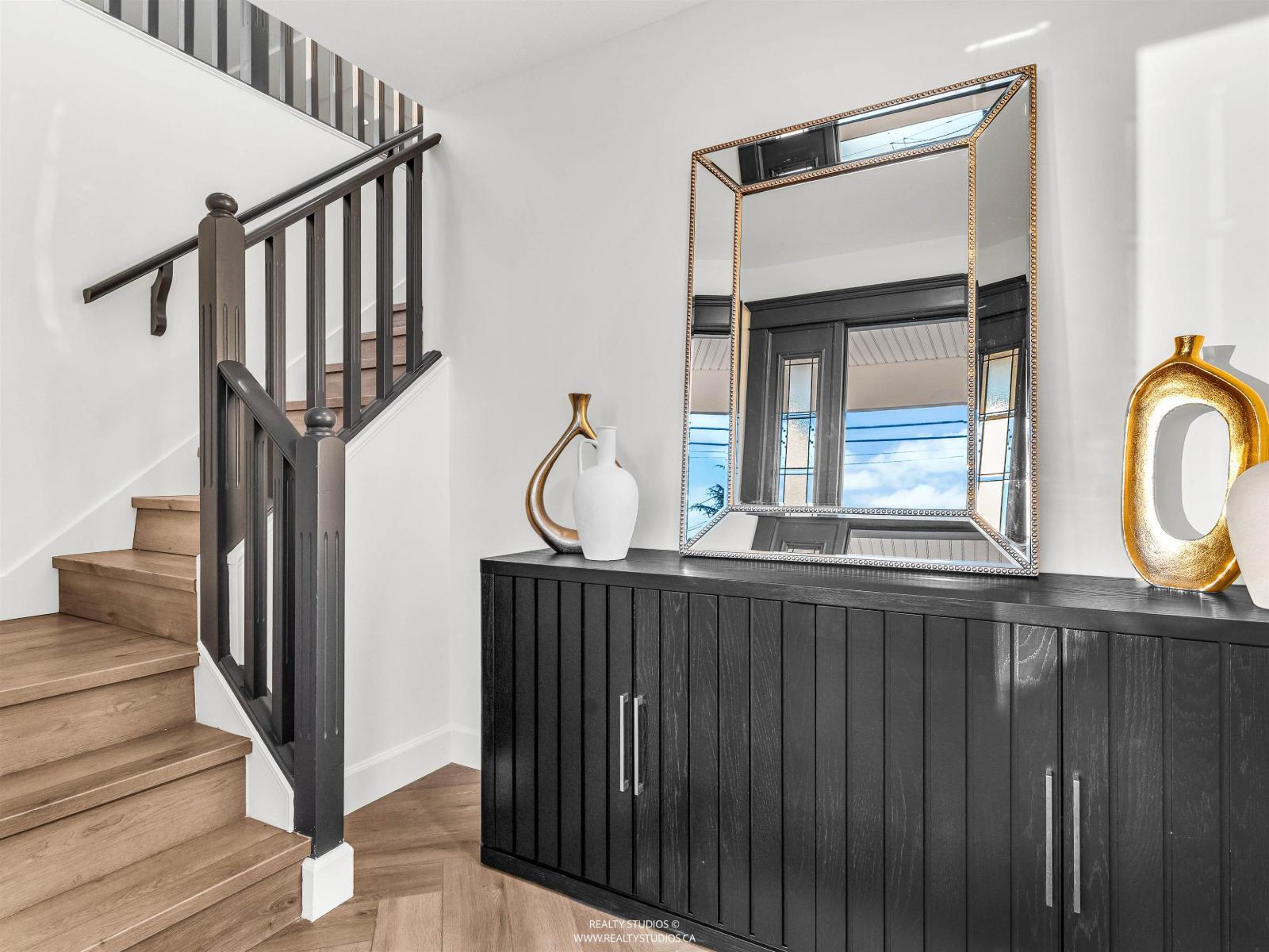 15383 COLUMBIA AVENUE