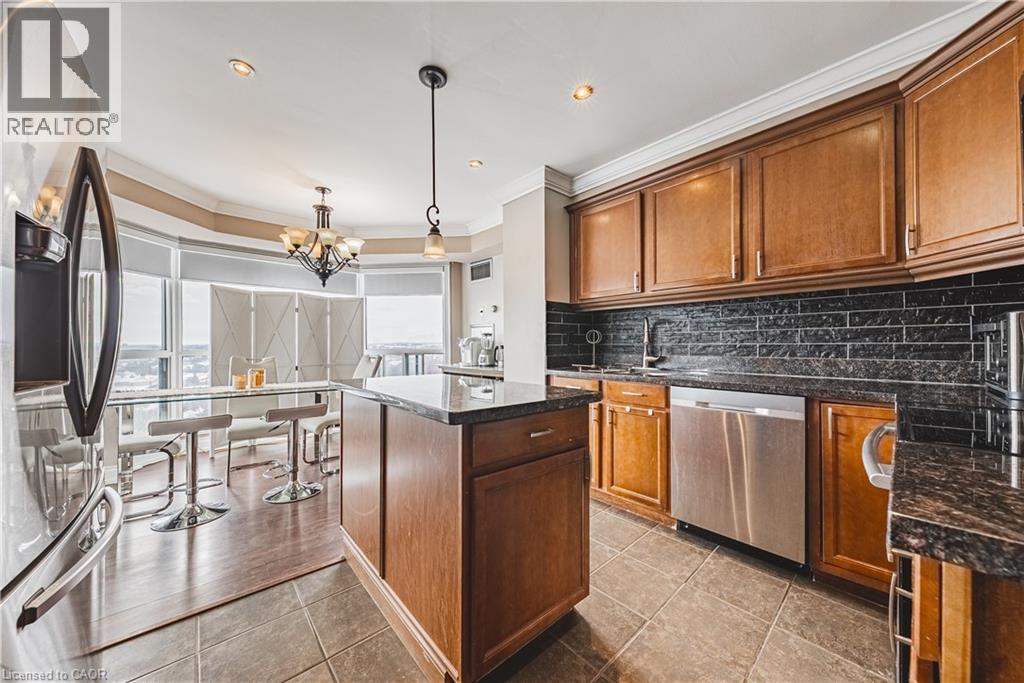 2155 BURNHAMTHORPE Road Unit# Ph1904