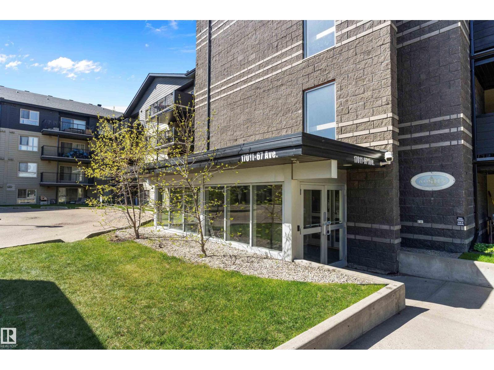 #412 17011 67 AV NW