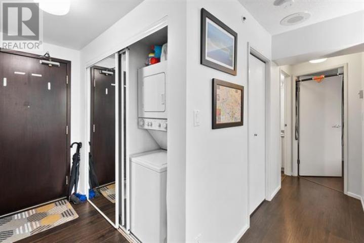 203 588 BROUGHTON STREET