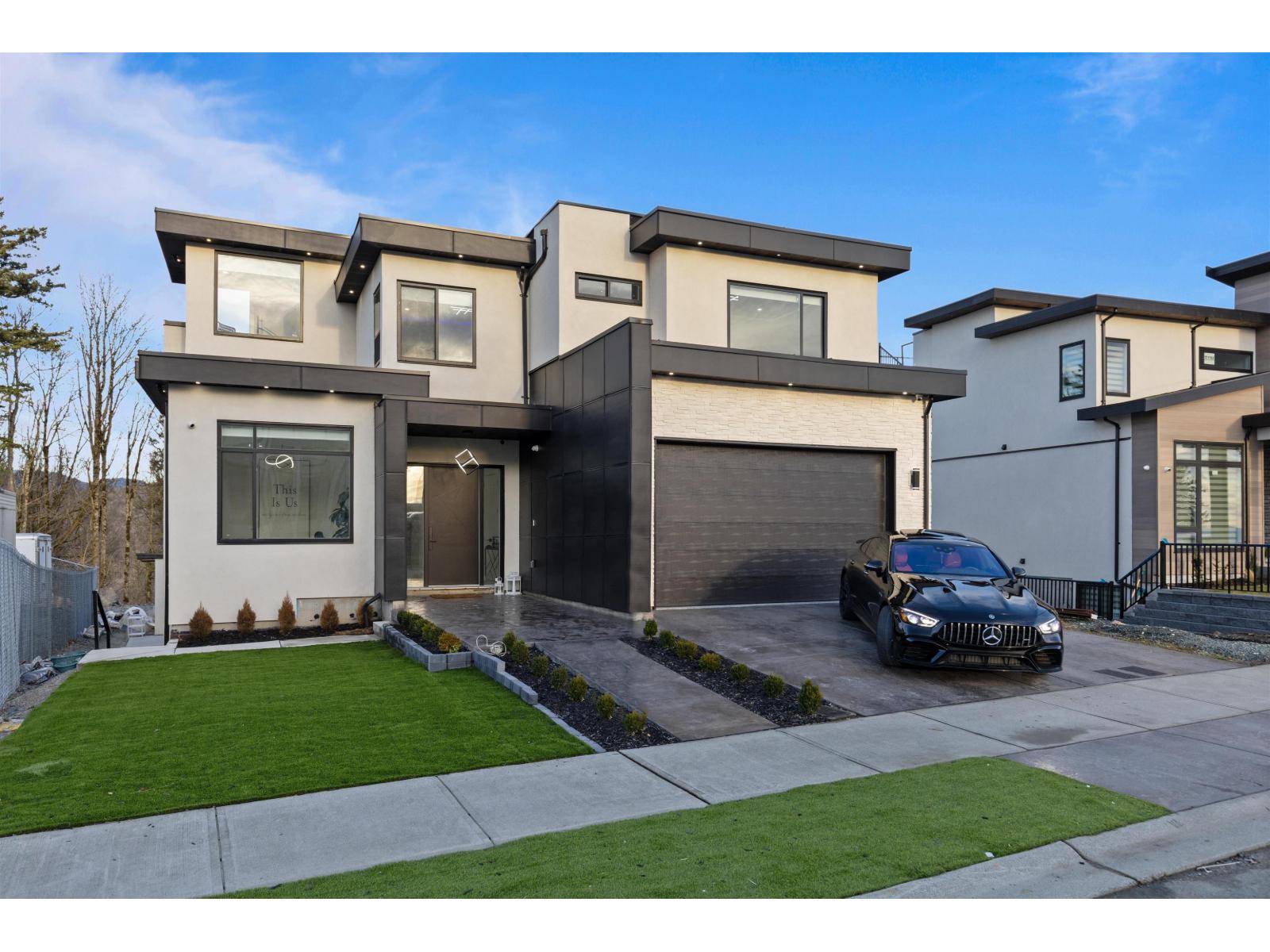2786 MONTANA PLACE