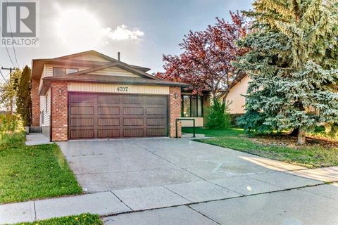 4707 60 Street NE Calgary AB T1Y5B8