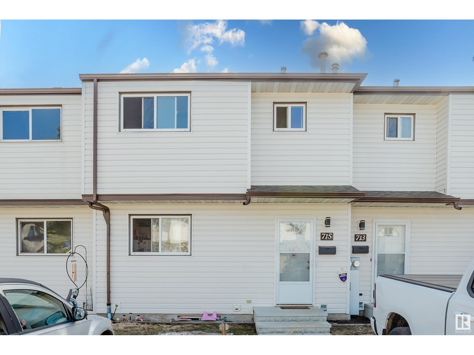 715 CLAREVIEW RD NW