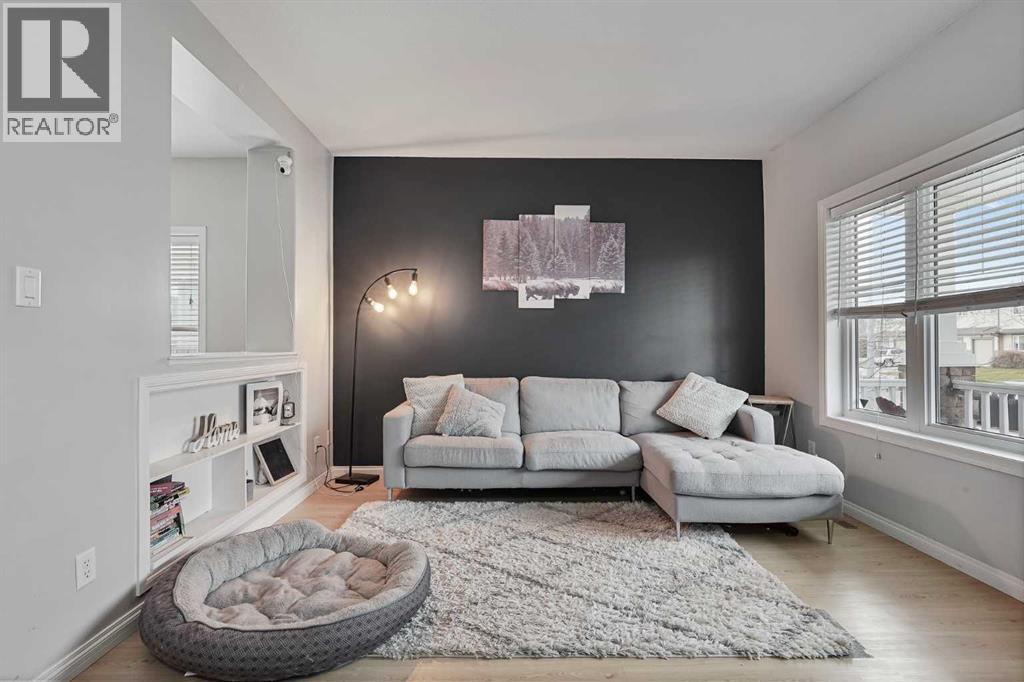 126 Silkstone Road W