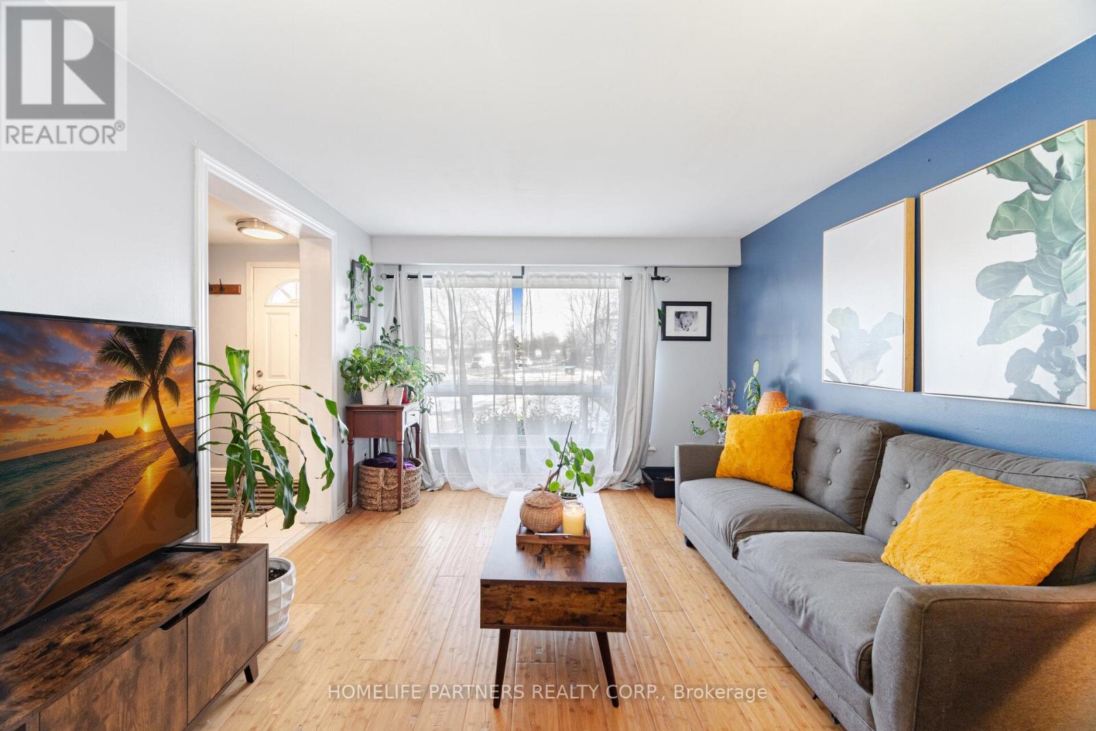 7695 PRIORY CRESCENT