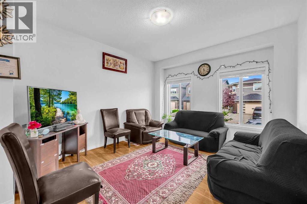 35 Savanna Parade NE