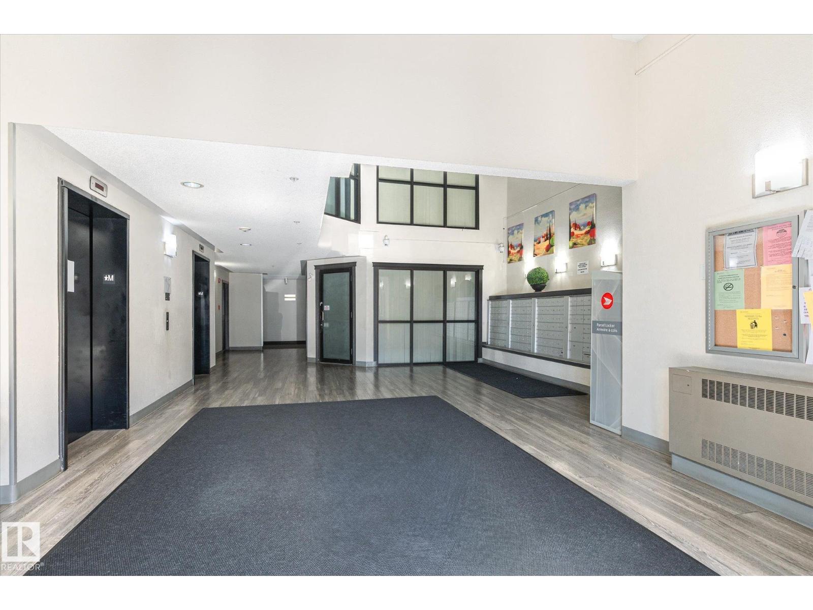 #1302 330 CLAREVIEW STATION DR NW