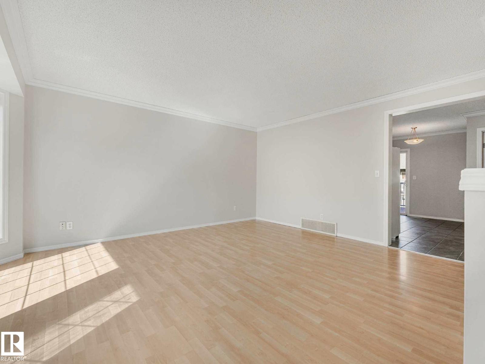 #17 15128 22 ST NW
