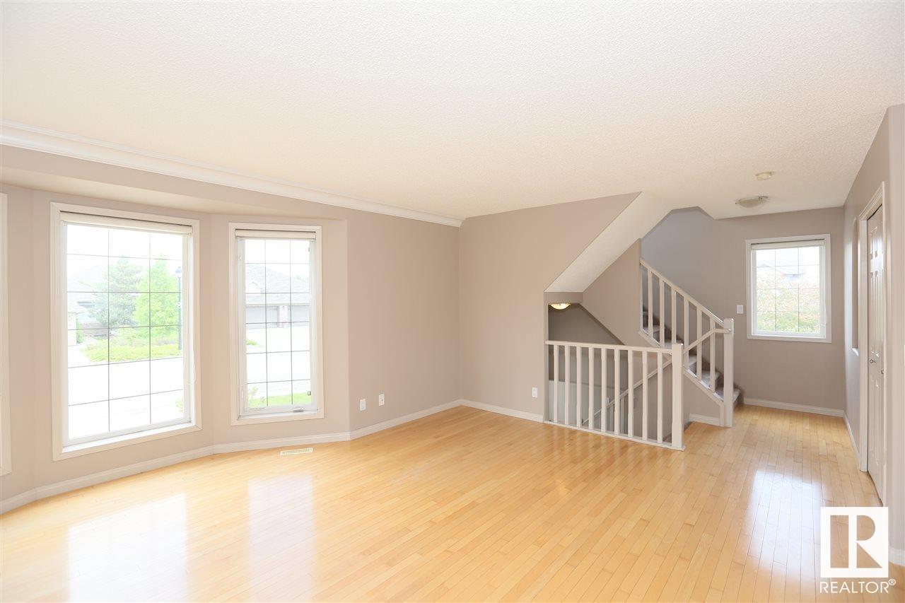 10903 8 AV SW