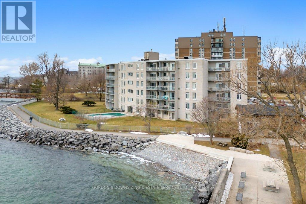 205 - 1 MOWAT AVENUE