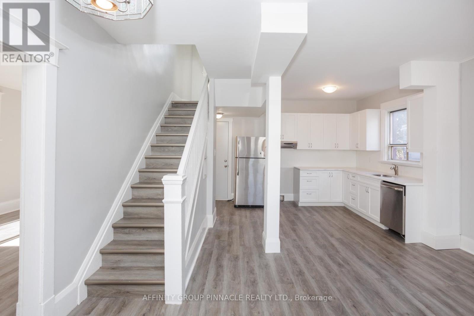 649 CHARLOTTE STREET