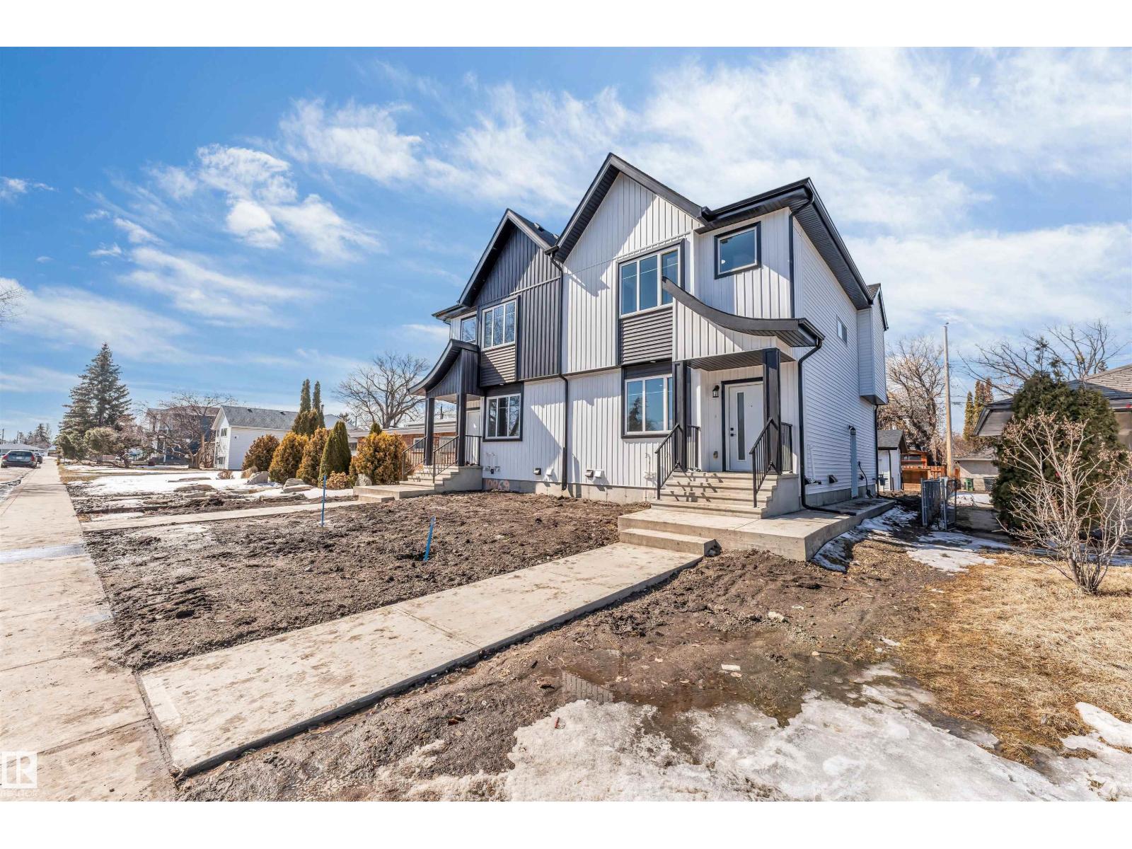 10964 157 ST NW