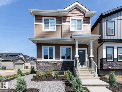 3724 42 AV Beaumont AB T4X3B3