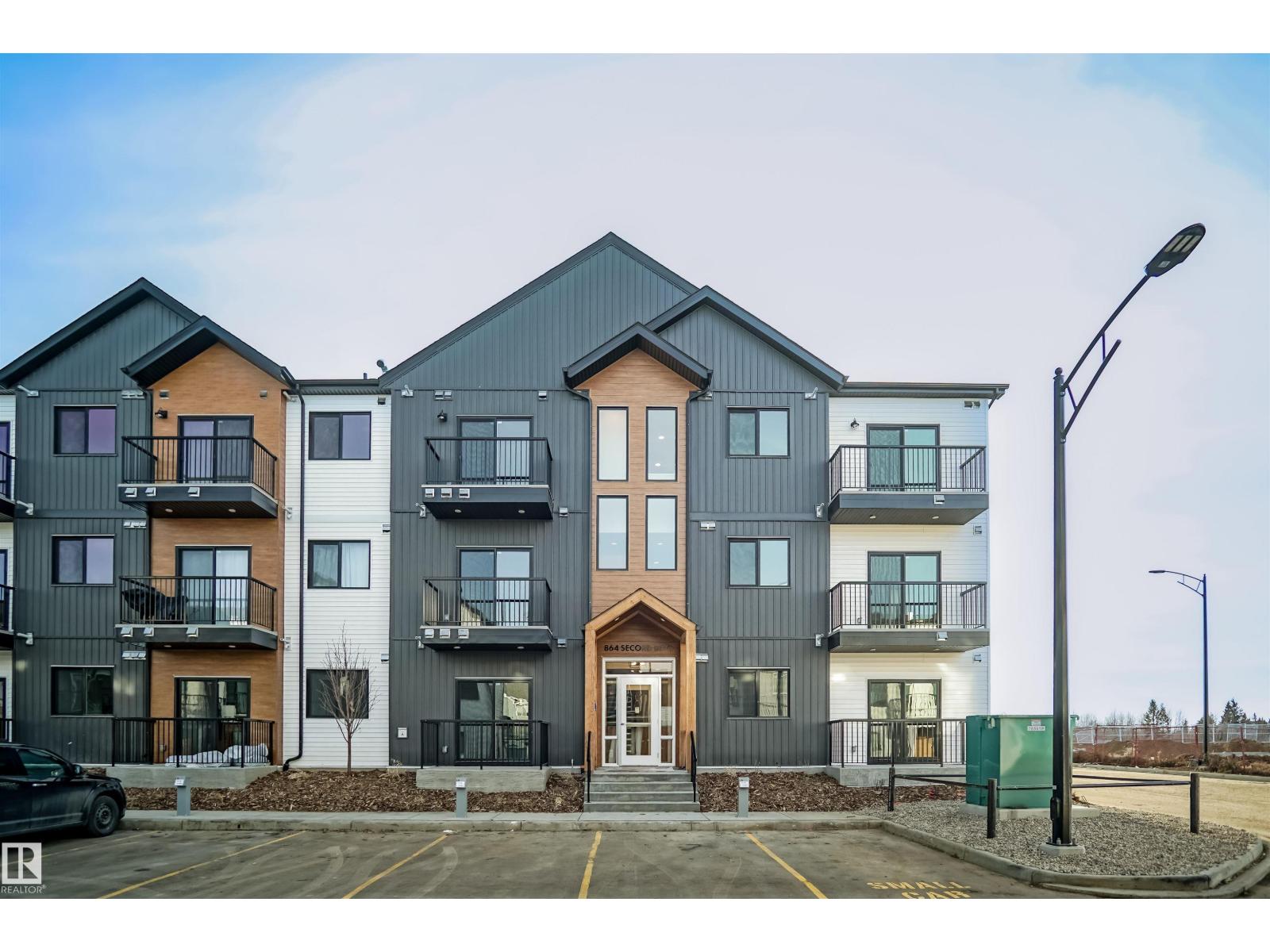 #106 9227 228 ST NW