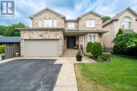 4662 DUNDAS STREET W Toronto (Edenbridge-Humber Valley) ON M9A1A6