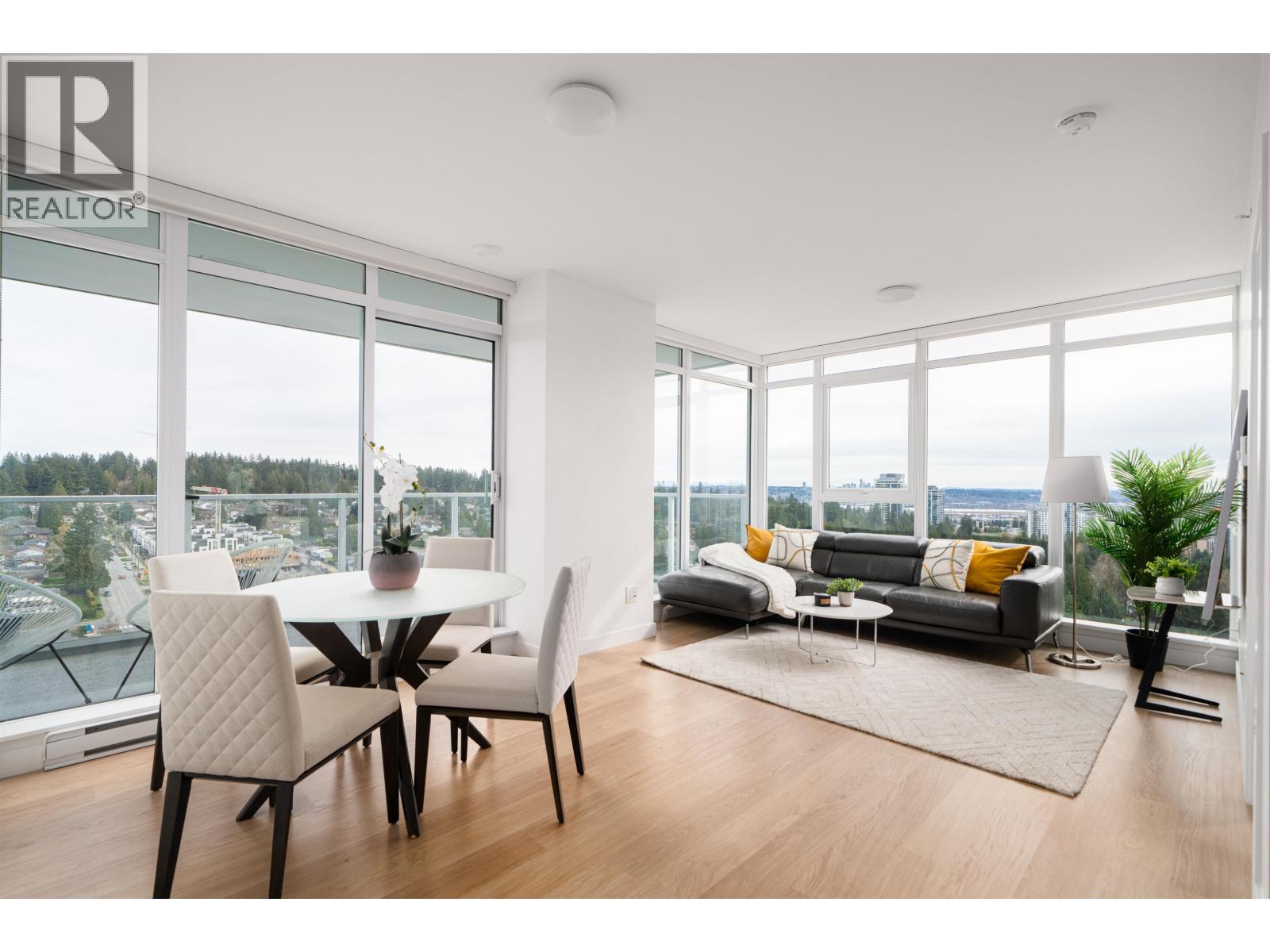 1809 525 FOSTER AVENUE