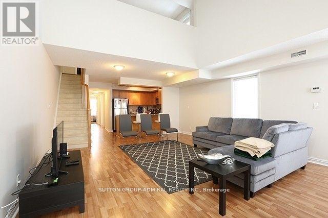 301 - 12 BRIAN PECK CRESCENT