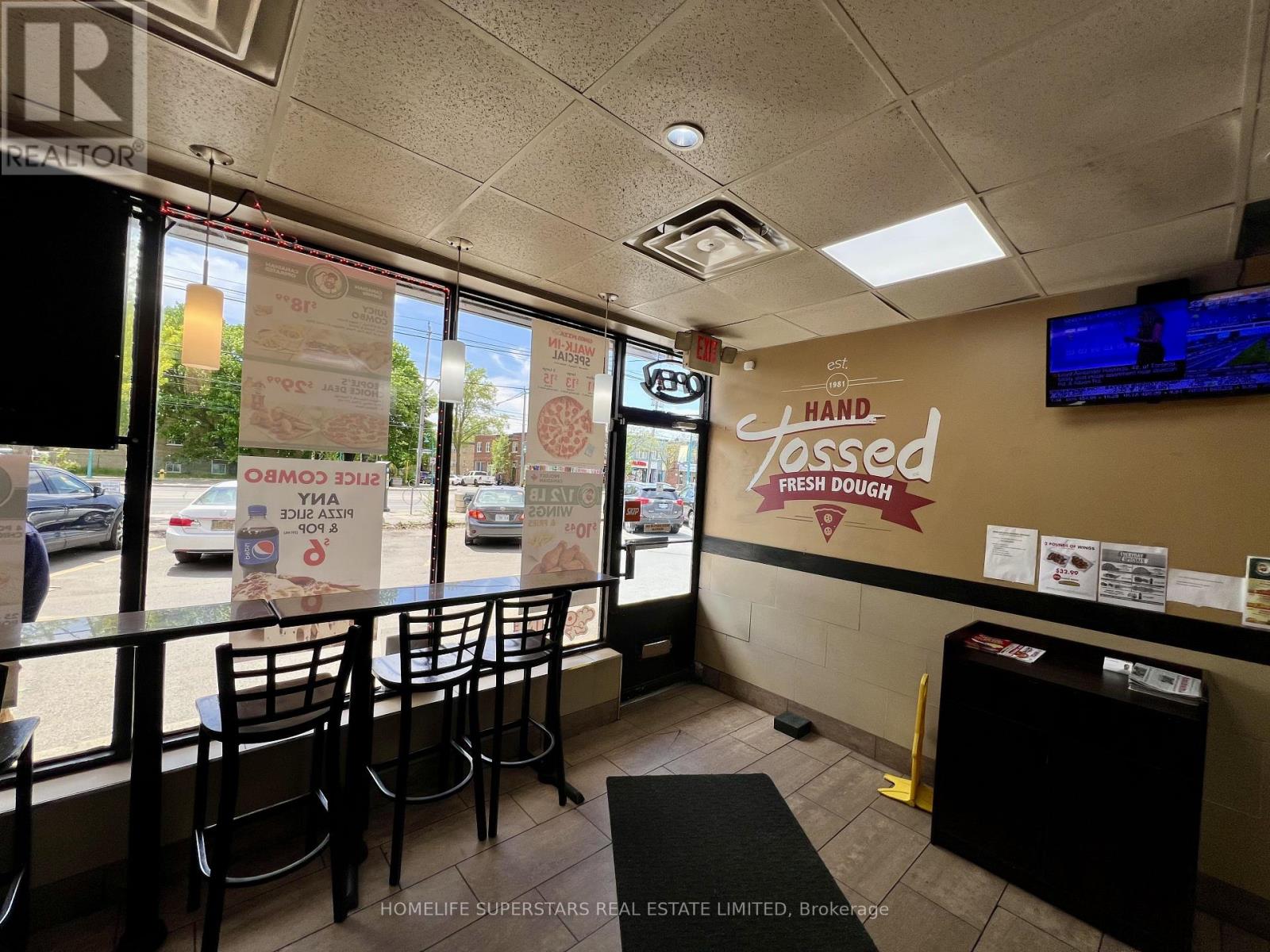 3282 LAKESHORE BOULEVARD W