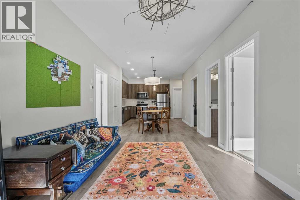 210, 660 Shawnee Square SW