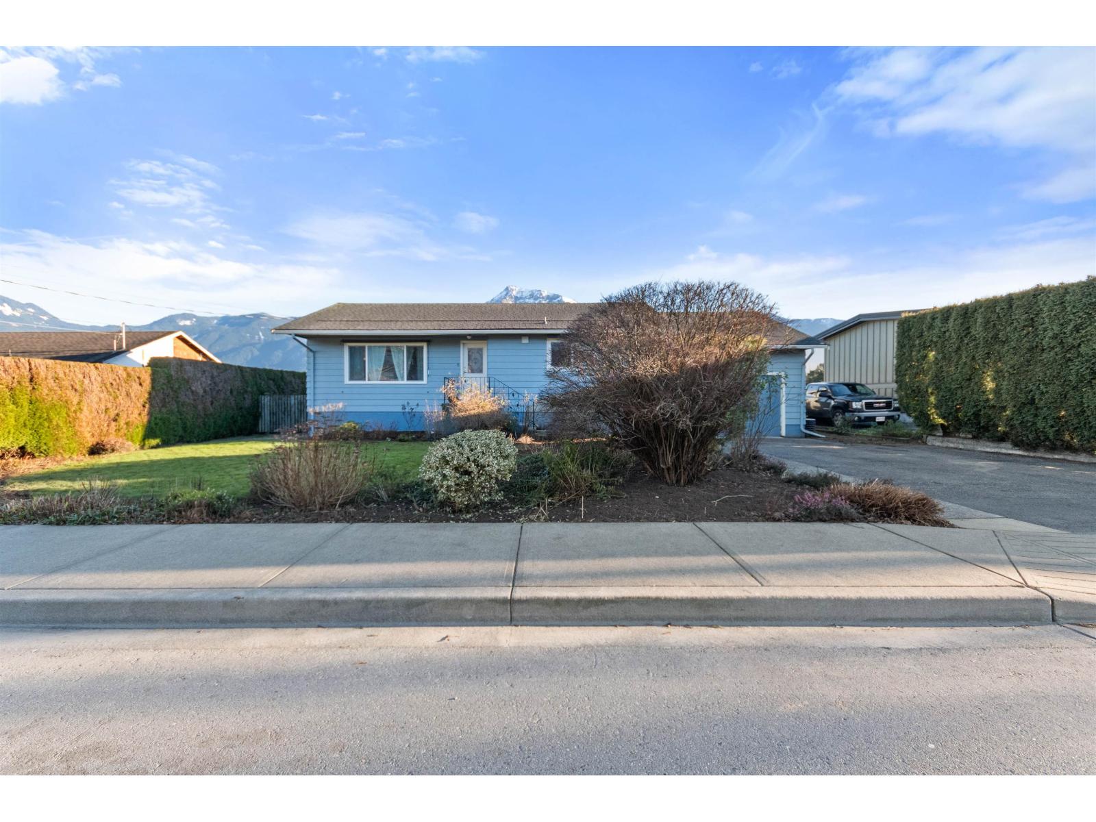 1732 AGASSIZ AVENUE|Agassiz