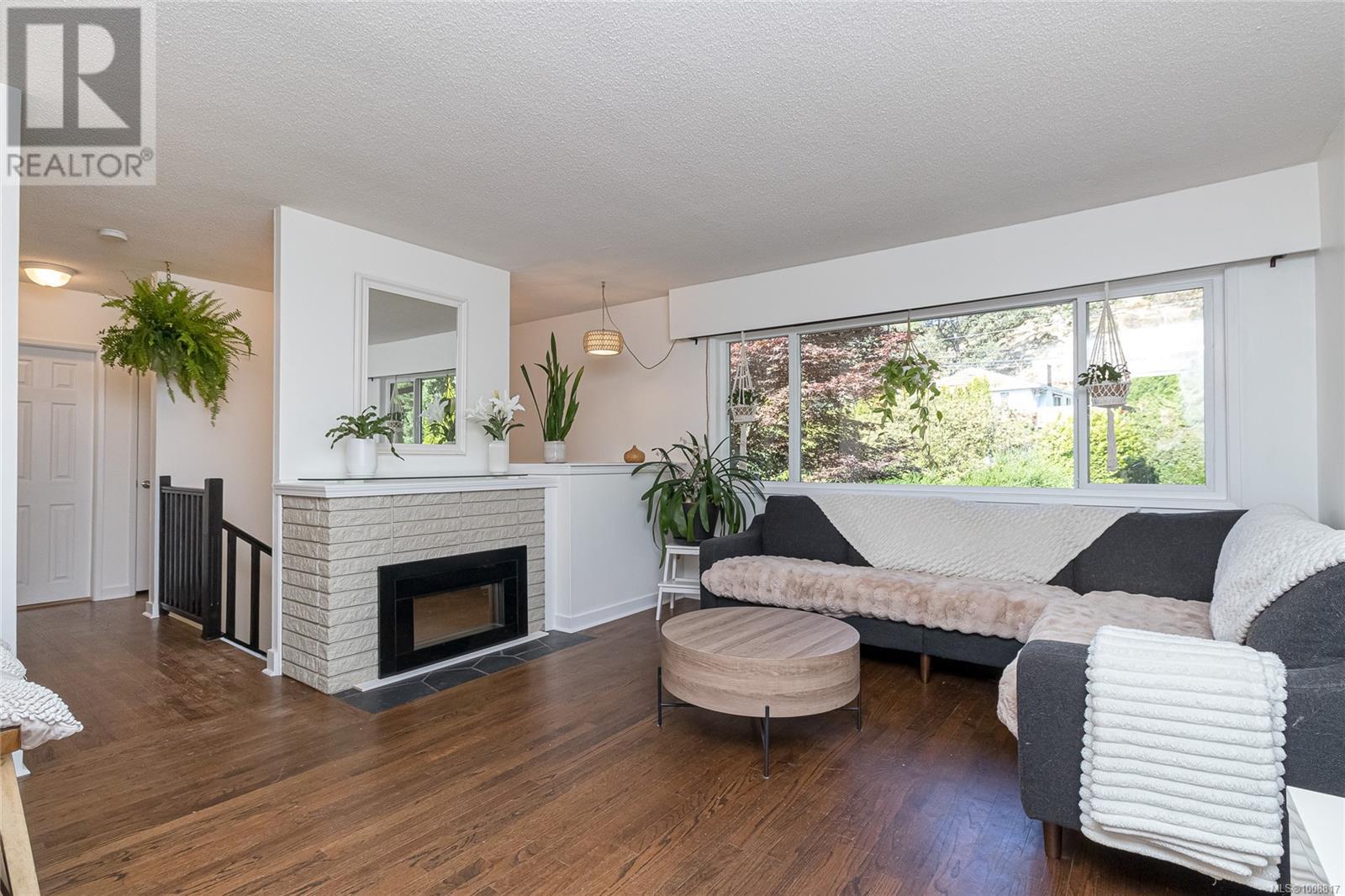 3605 Cedar Hill Rd