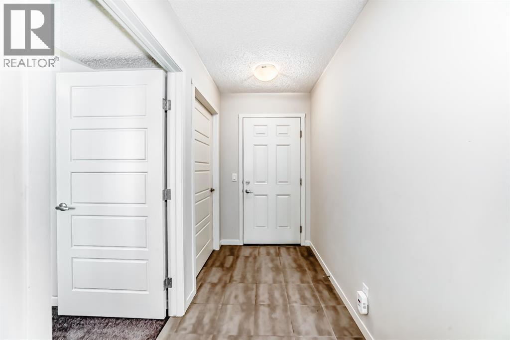 409 NOLANLAKE Villas NW